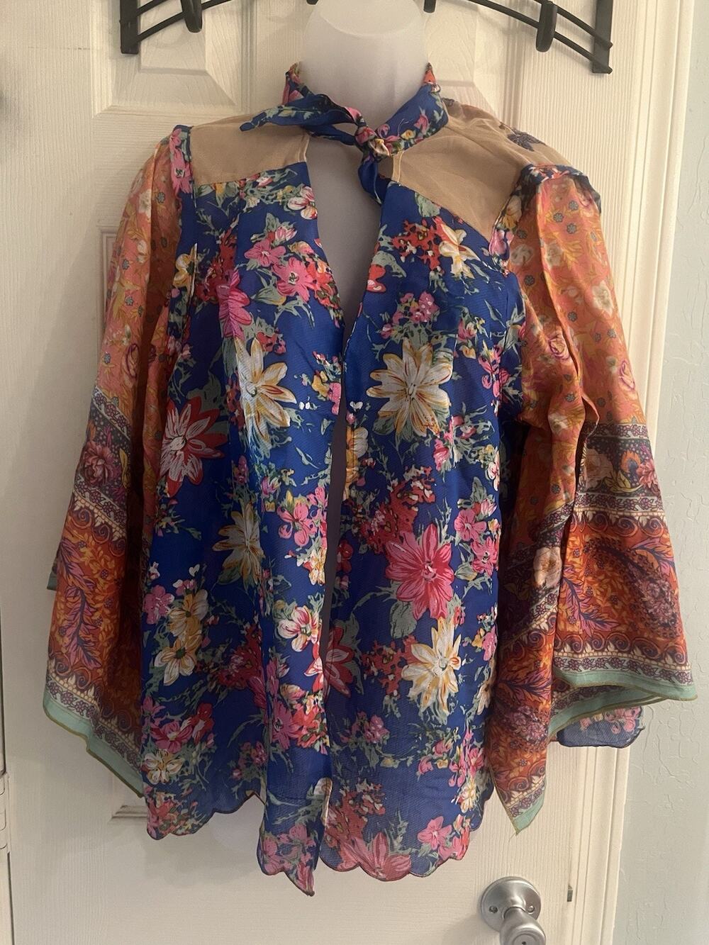 Aratta Silent Journey Embellished Top Open Front